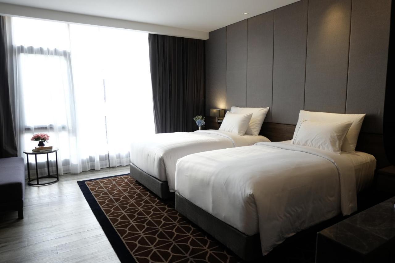 Ayathorn Bangkok Hotel Bagian luar foto