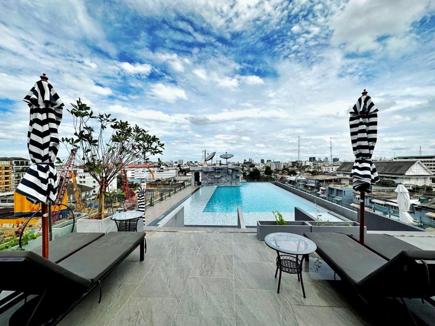 Ayathorn Bangkok Hotel Bagian luar foto