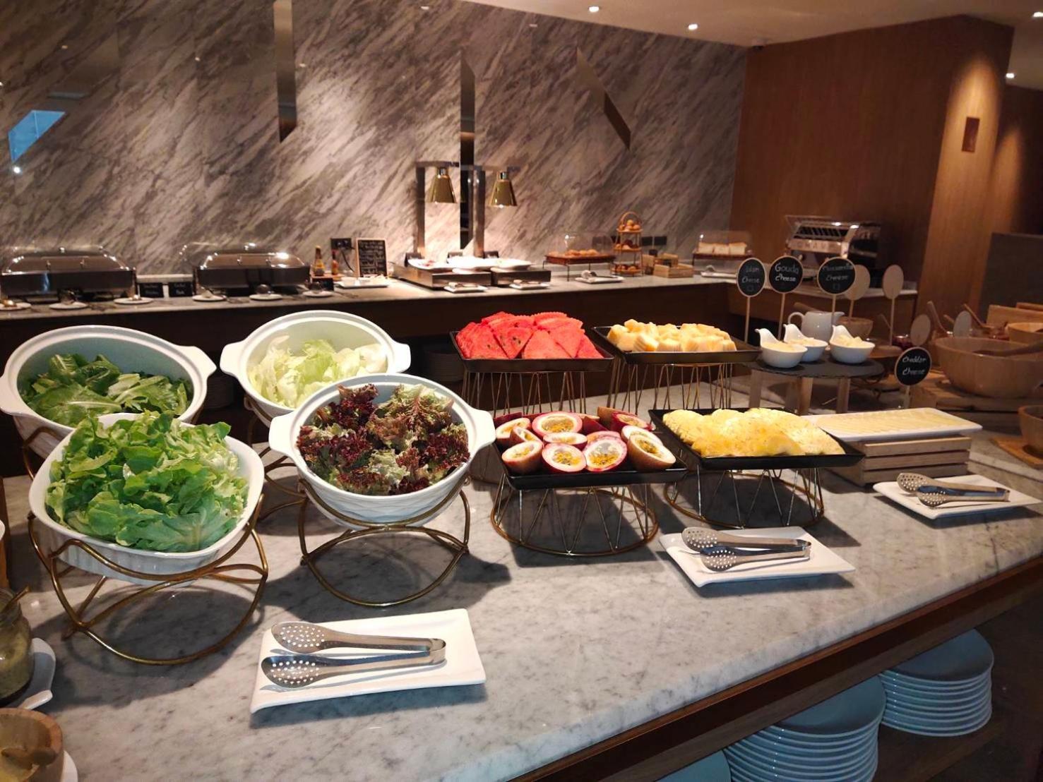 Ayathorn Bangkok Hotel Bagian luar foto