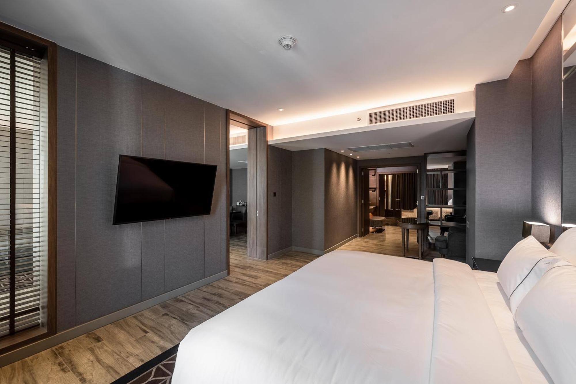 Ayathorn Bangkok Hotel Bagian luar foto